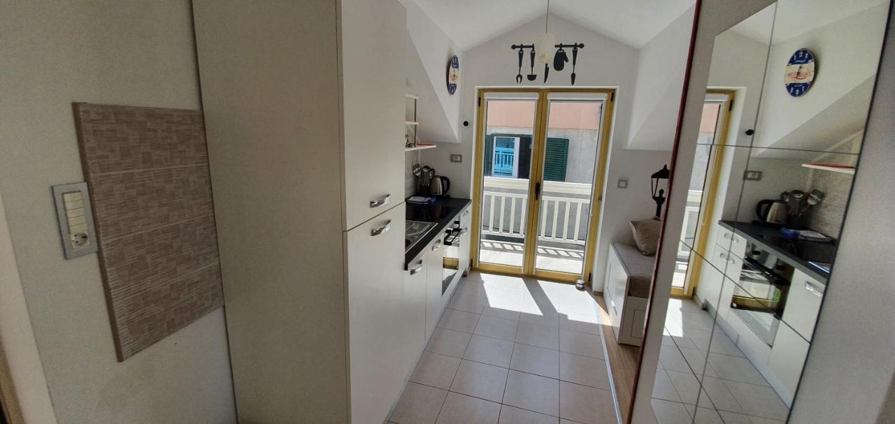 Apartmani Sanja Zaton  エクステリア 写真