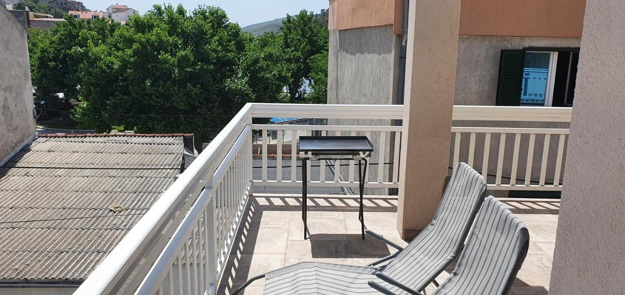 Apartmani Sanja Zaton  エクステリア 写真