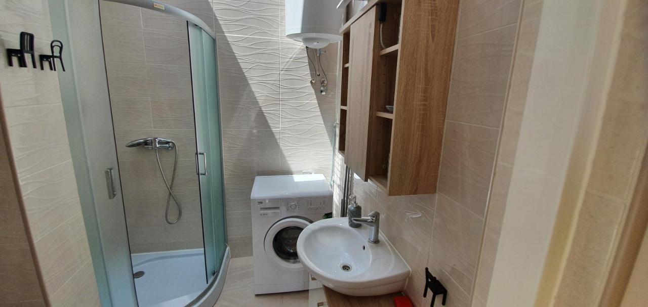 Apartmani Sanja Zaton  エクステリア 写真