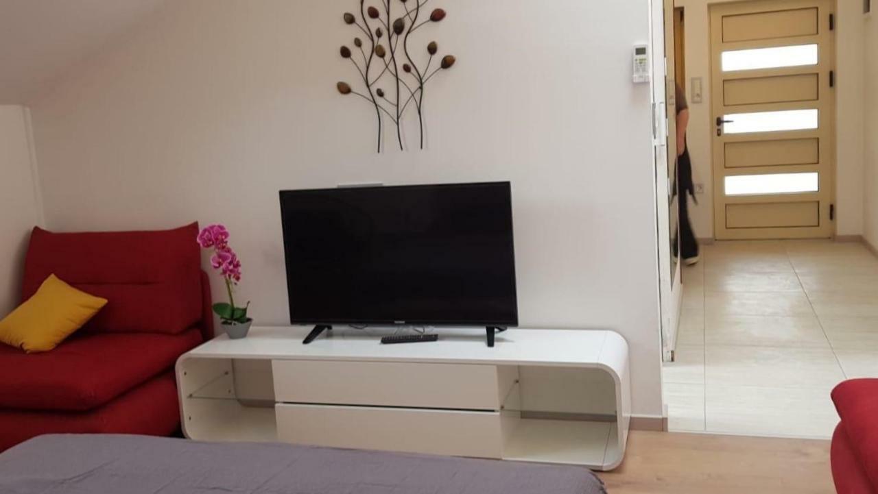 Apartmani Sanja Zaton  エクステリア 写真