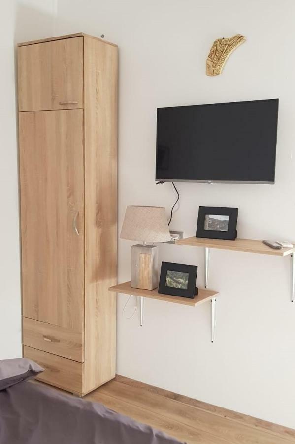 Apartmani Sanja Zaton  エクステリア 写真