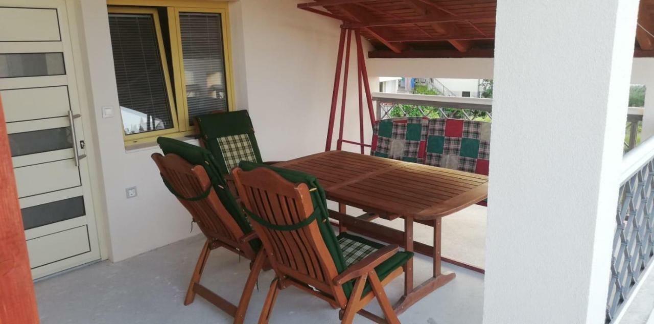Apartmani Sanja Zaton  エクステリア 写真